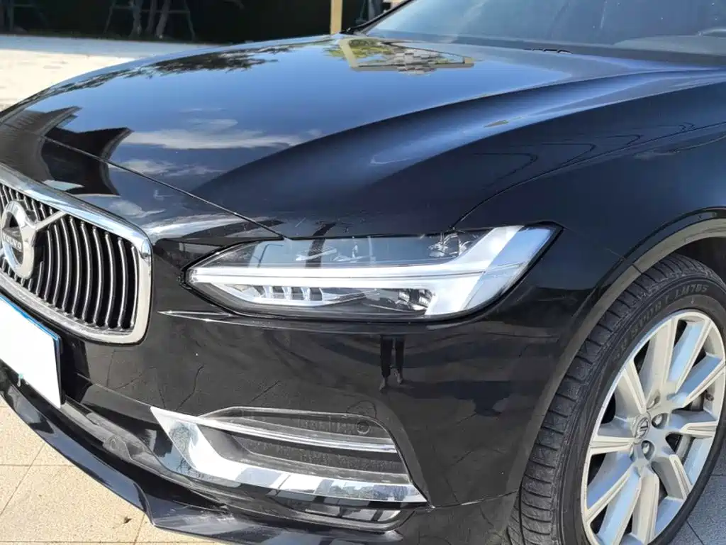 Volvo S90 — фото 13