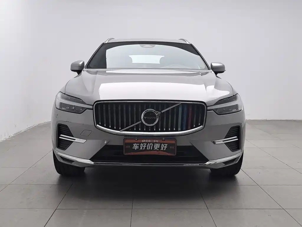 Volvo XC60 — фото 3