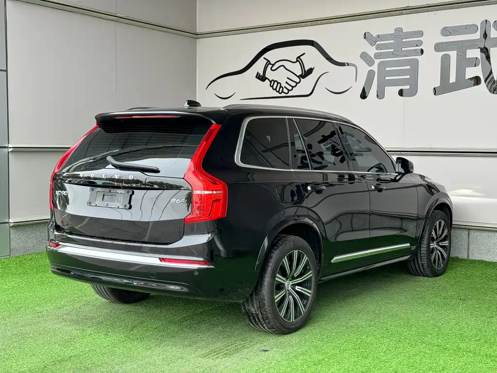 Volvo XC90 — фото 13