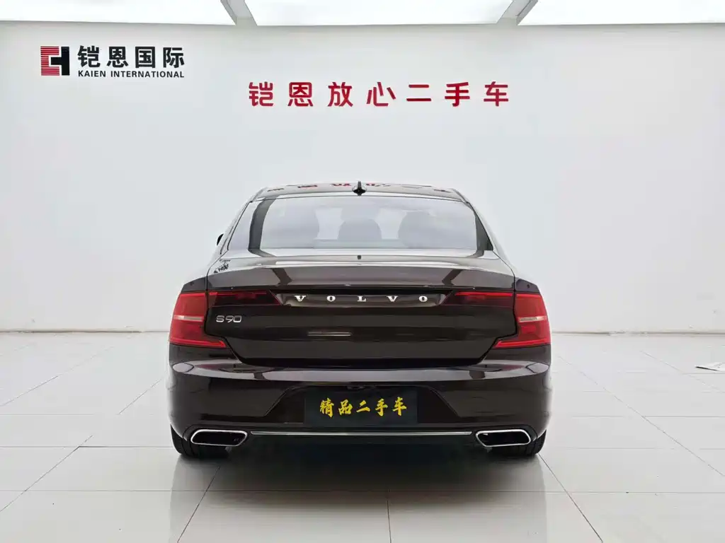 Volvo S90 — фото 20