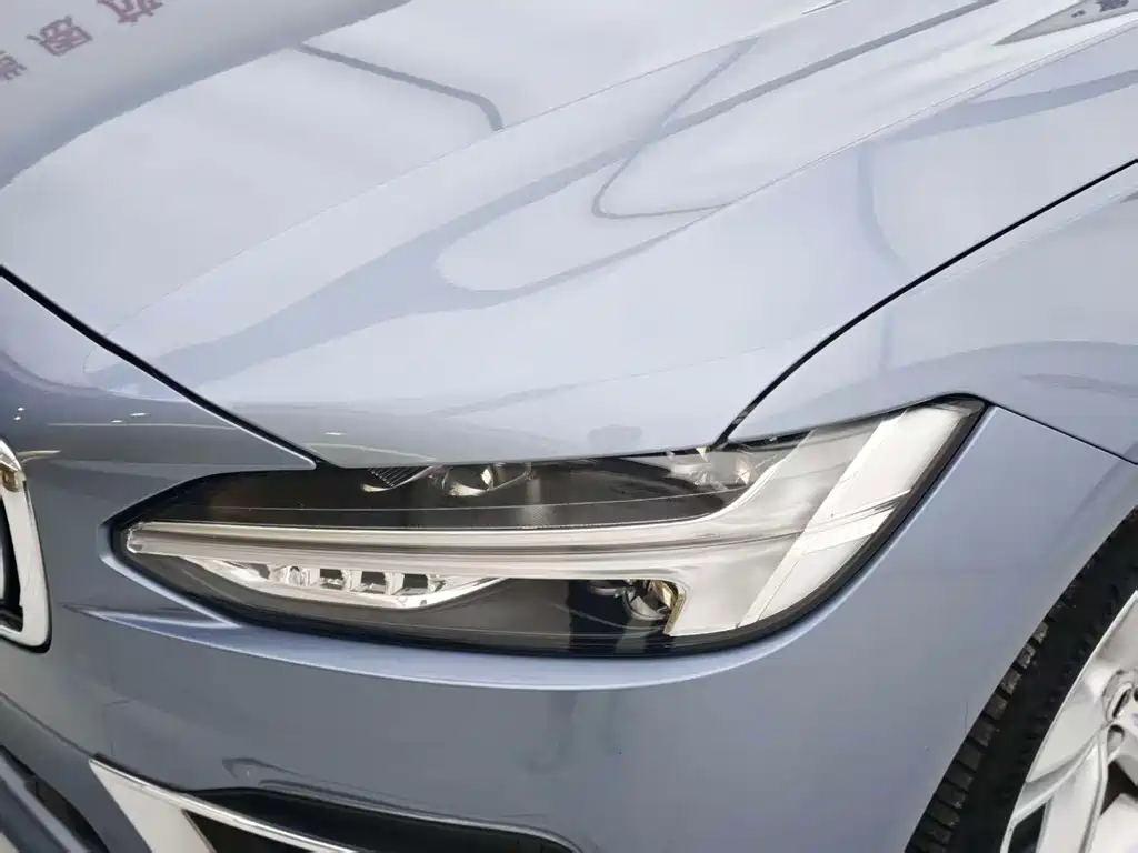 Volvo S90 — фото 4