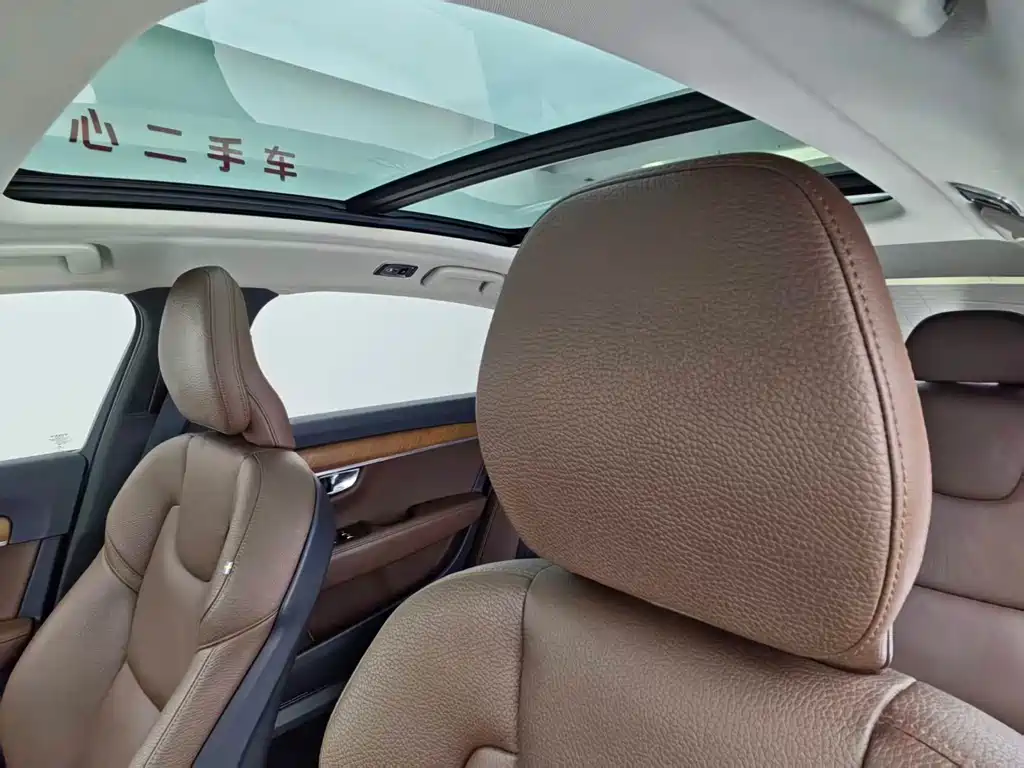 Volvo S90 — фото 10