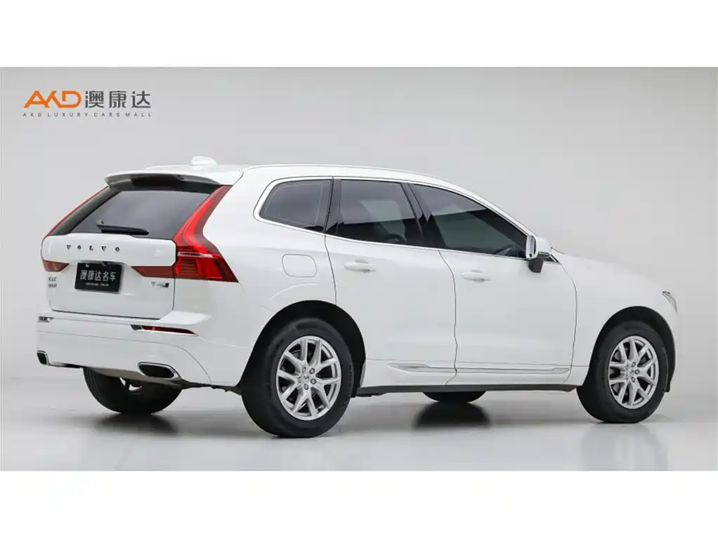 Volvo XC60 — фото 3
