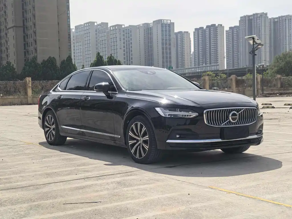 Volvo S90 — фото 3
