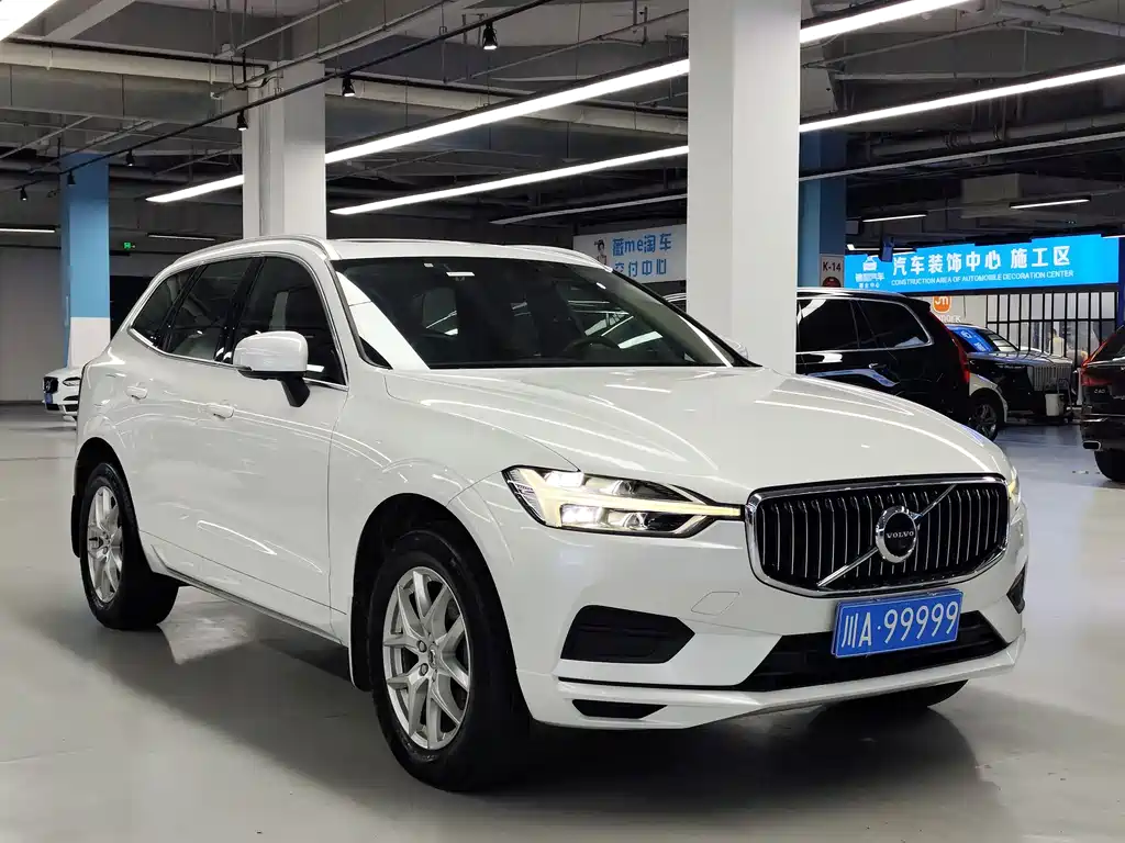 Volvo XC60 — фото 2