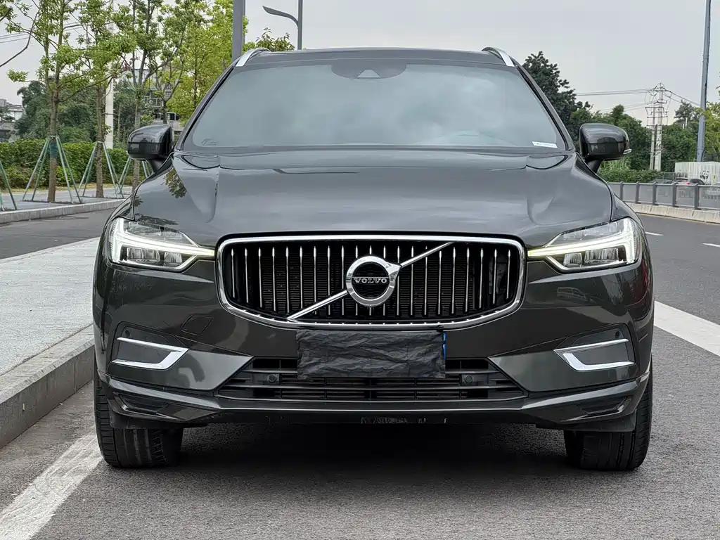 Volvo XC60 — фото 2
