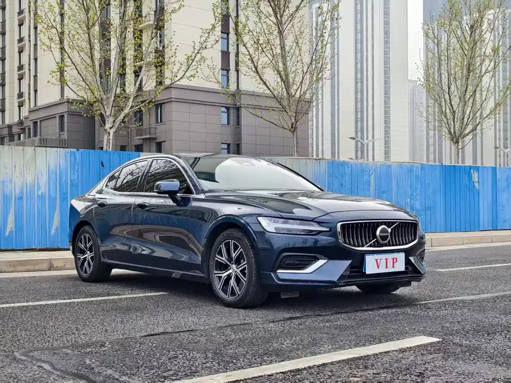 Volvo S60 — фото 3