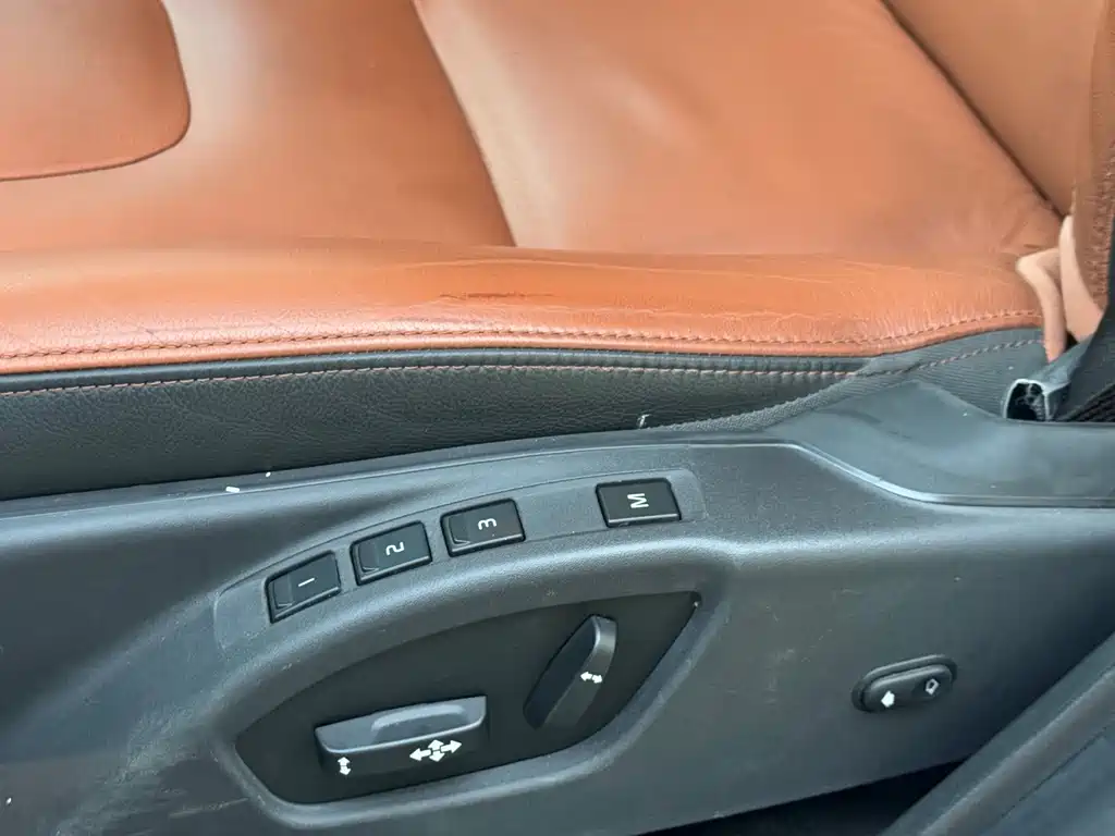 Volvo S60 — фото 11