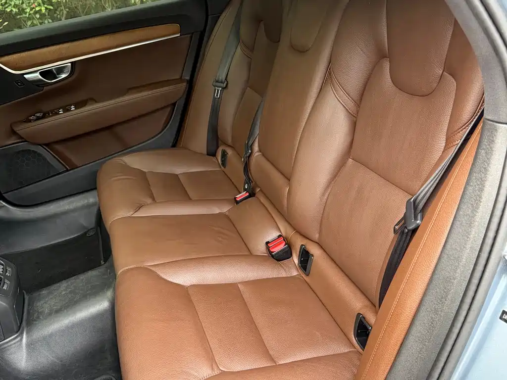 Volvo S90 — фото 14