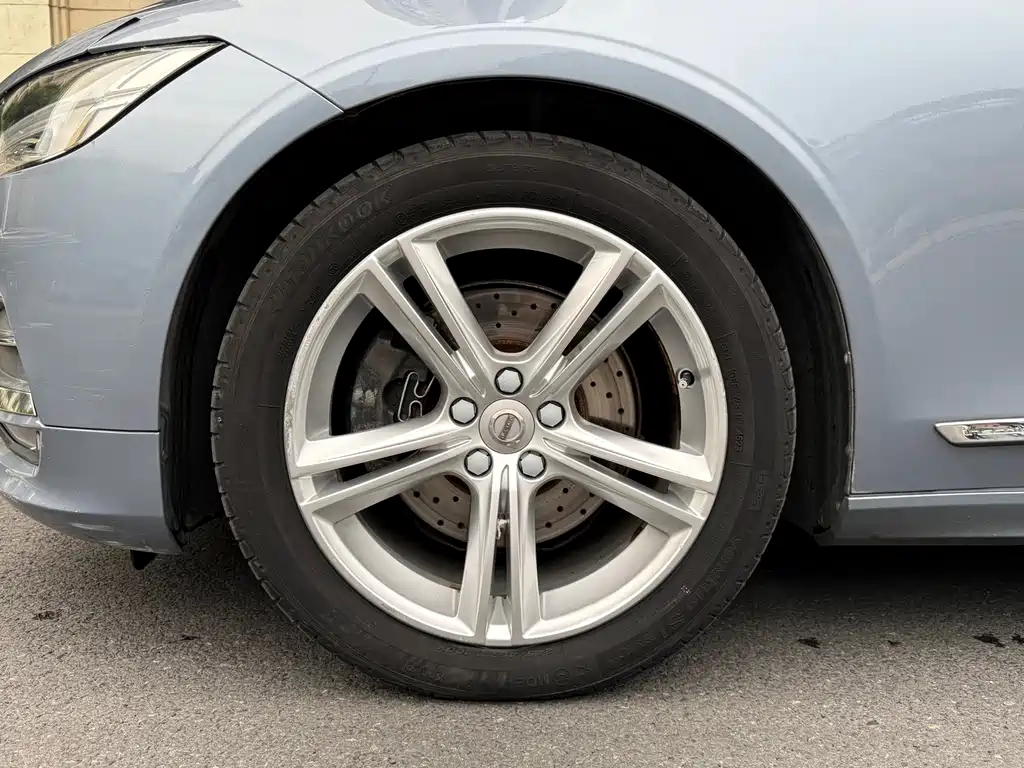 Volvo S90 — фото 6