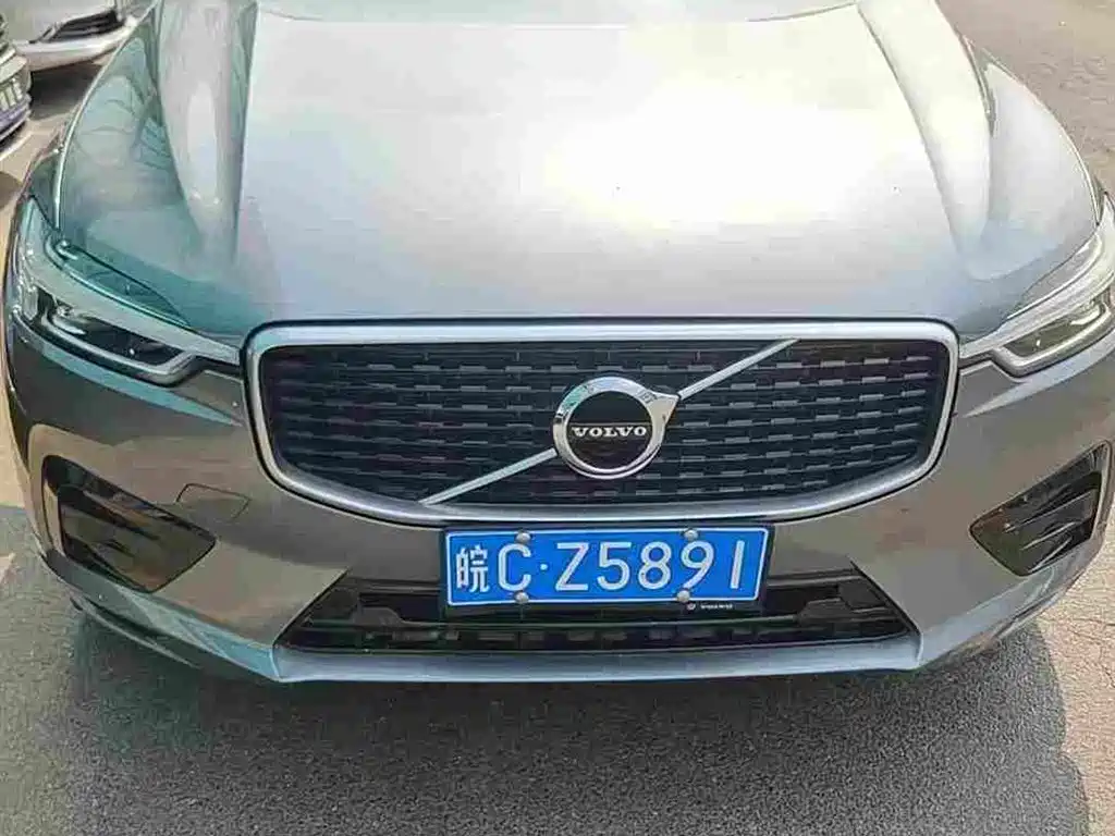 Volvo XC60 — фото 20