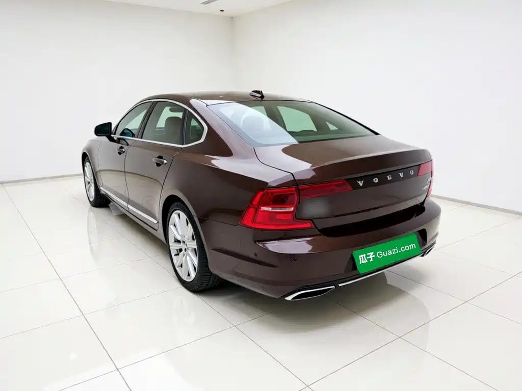 Volvo S90 — фото 4