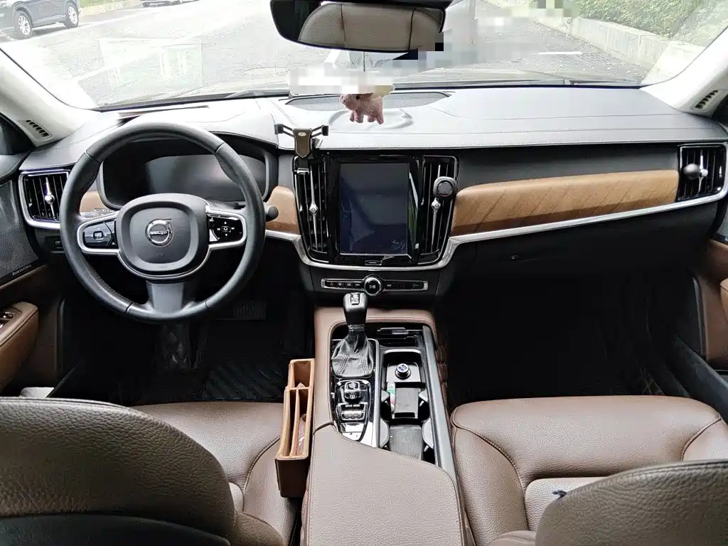 Volvo S90 — фото 10