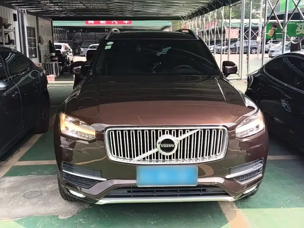 Volvo XC90 — фото 3