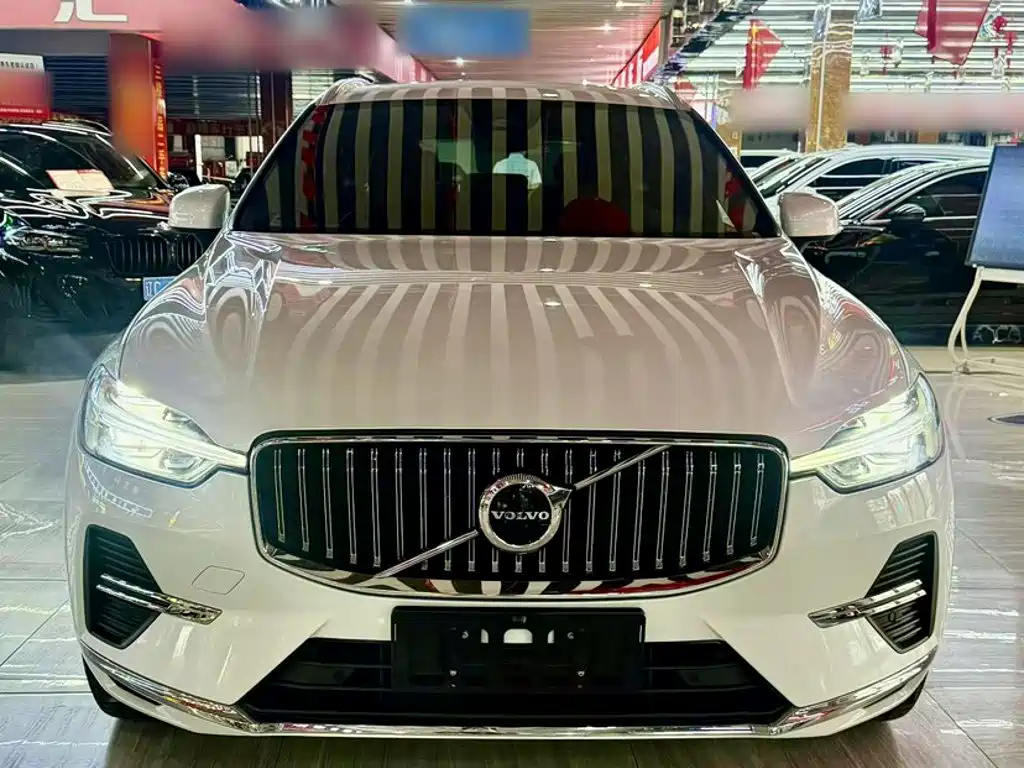 Volvo XC60 — фото 4