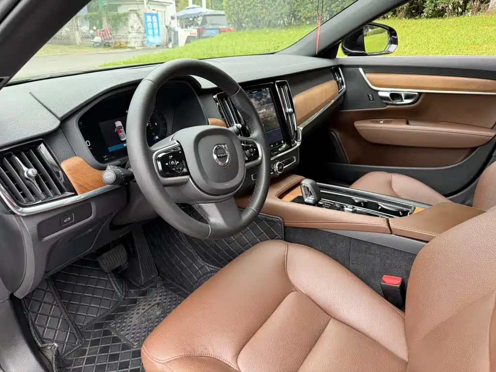 Volvo S90 — фото 7