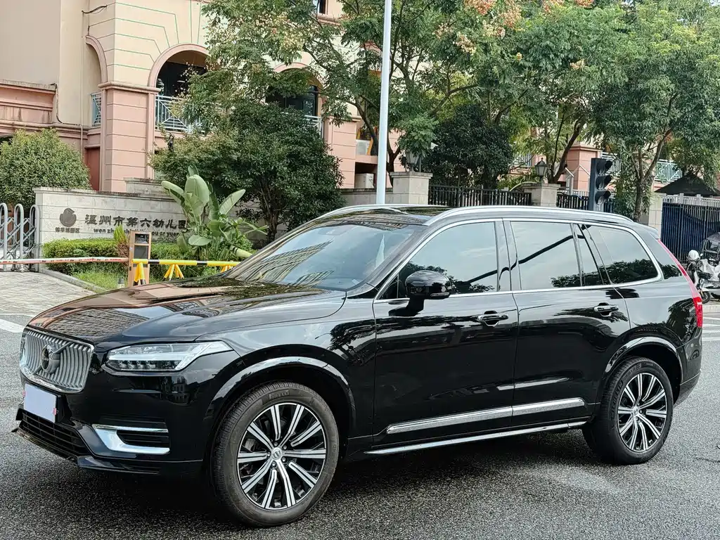Volvo XC90 — фото 3
