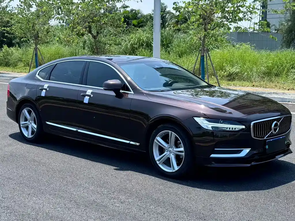 Volvo S90 — фото 3
