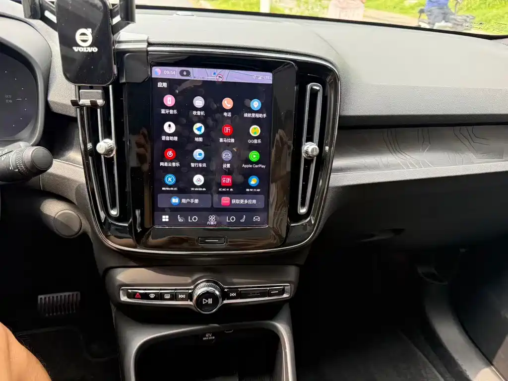 Volvo C40 — фото 19