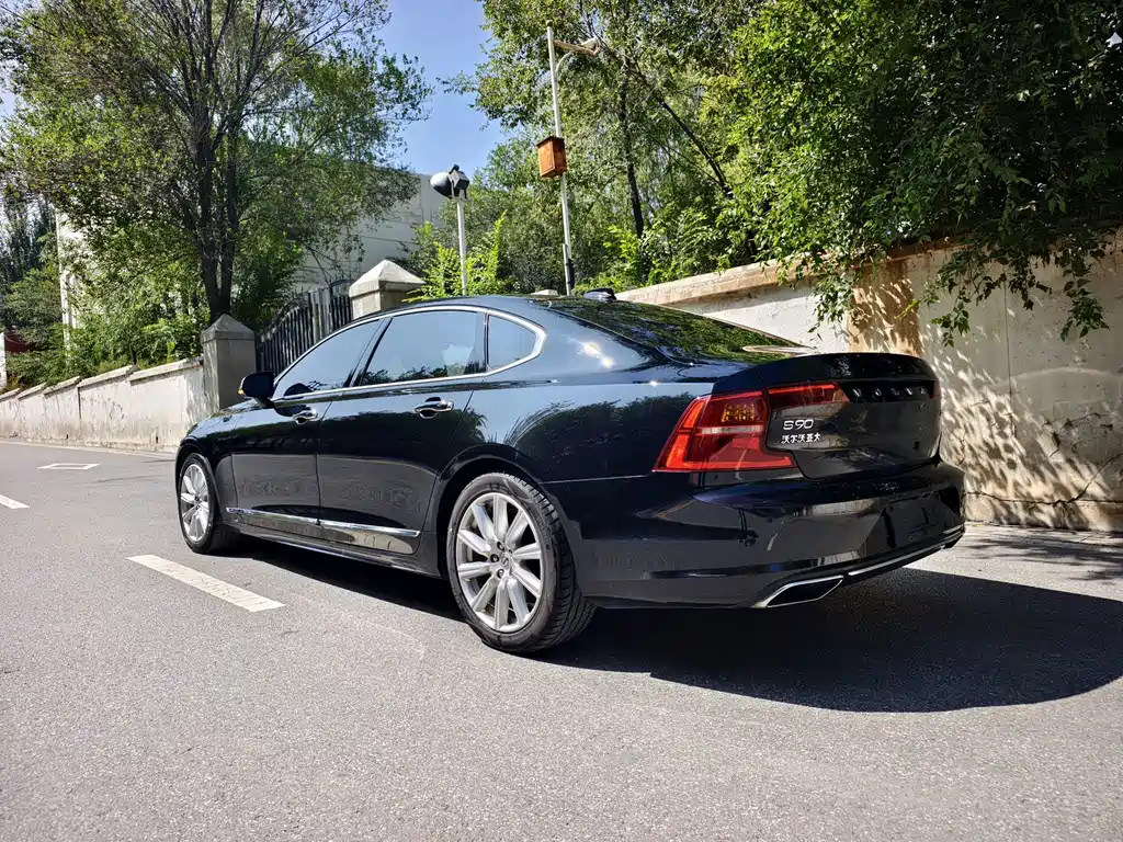 Volvo S90 — фото 6