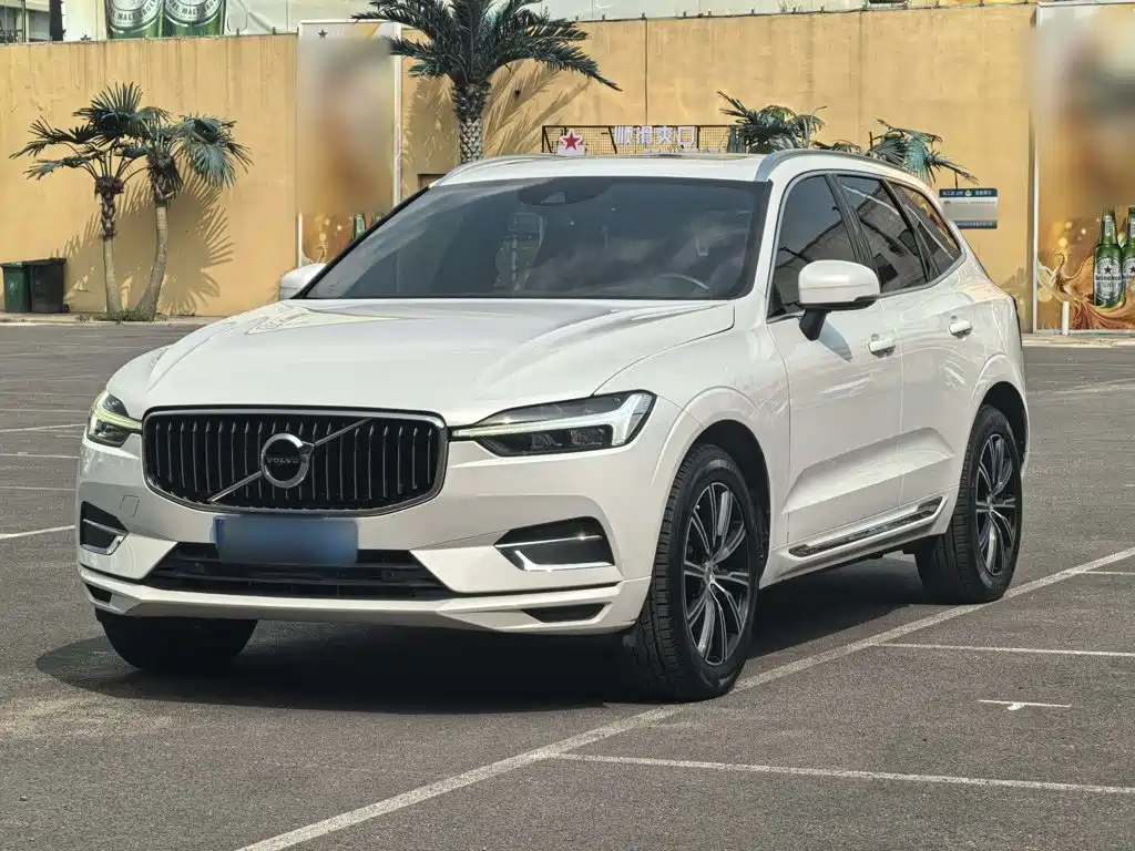 Volvo XC60 — фото 2