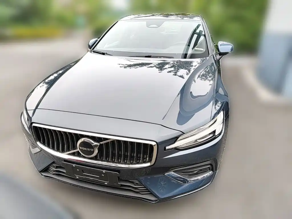 Volvo S60 — фото 5