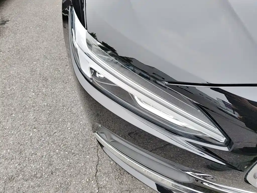 Volvo S90 — фото 11