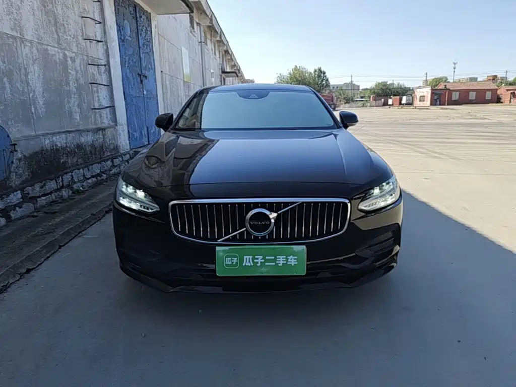 Volvo S90 — фото 3