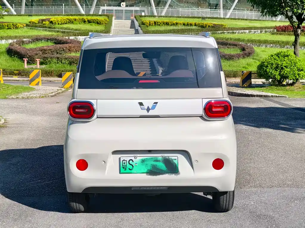 Wuling MINIEV — фото 3