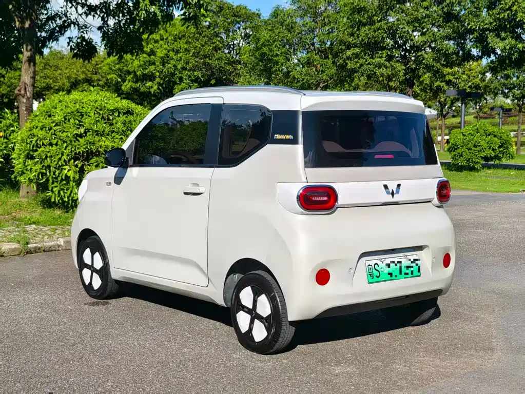 Wuling MINIEV — фото 6