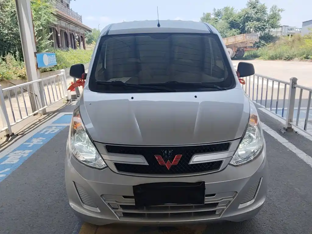 Wuling Rongguang V — фото 3