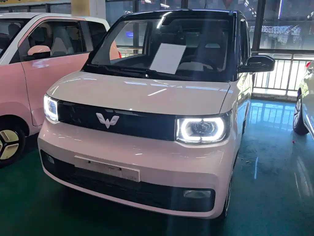 Wuling MINIEV — фото 3
