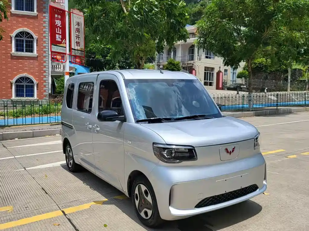 Wuling Zhiguang EV — фото 3