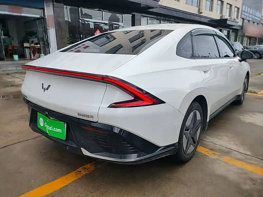 Wuling Wuling E5 — фото 7