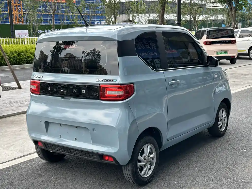 Wuling MINIEV — фото 4