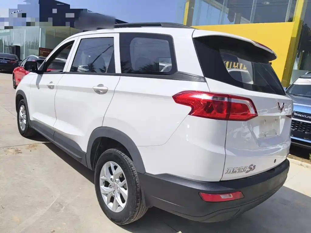 Wuling Hongguang S3 — фото 5