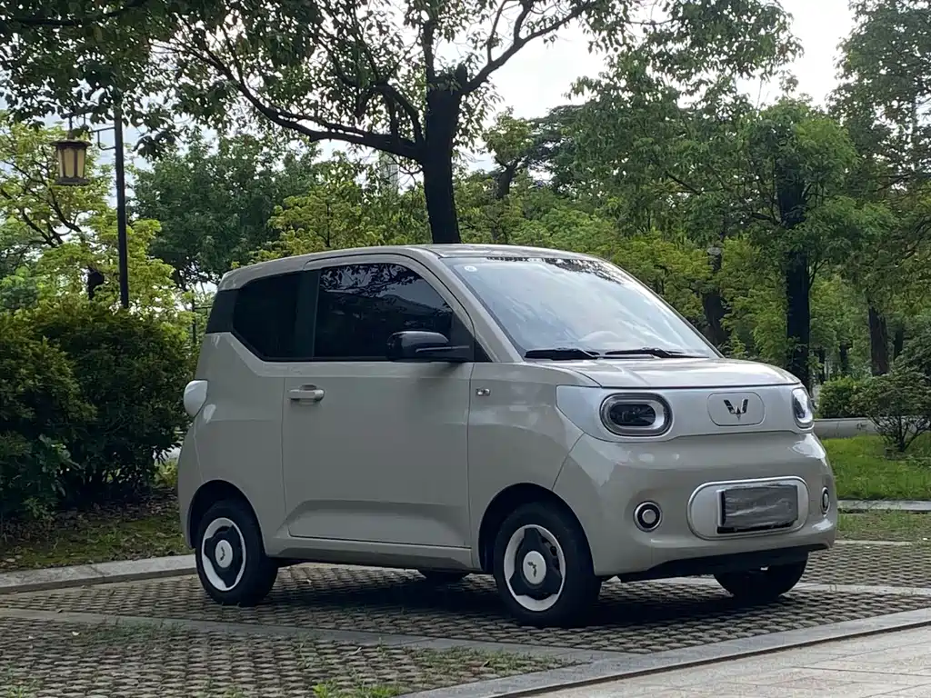 Wuling MINIEV — фото 3