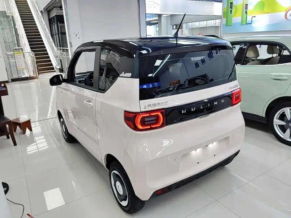 Wuling MINIEV — фото 5