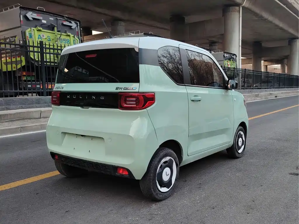 Wuling MINIEV — фото 4