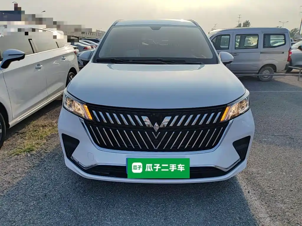 Wuling Jiachen — фото 3