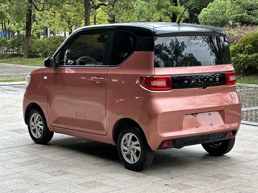 Wuling MINIEV — фото 6