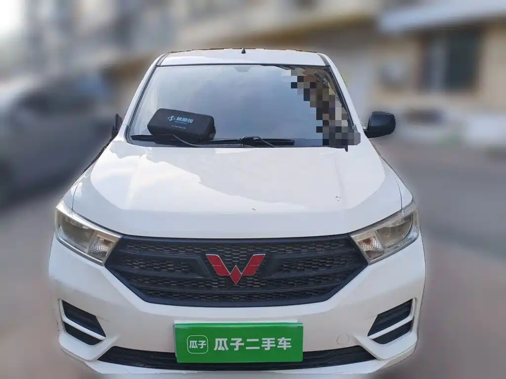 Wuling Hongguang — фото 24