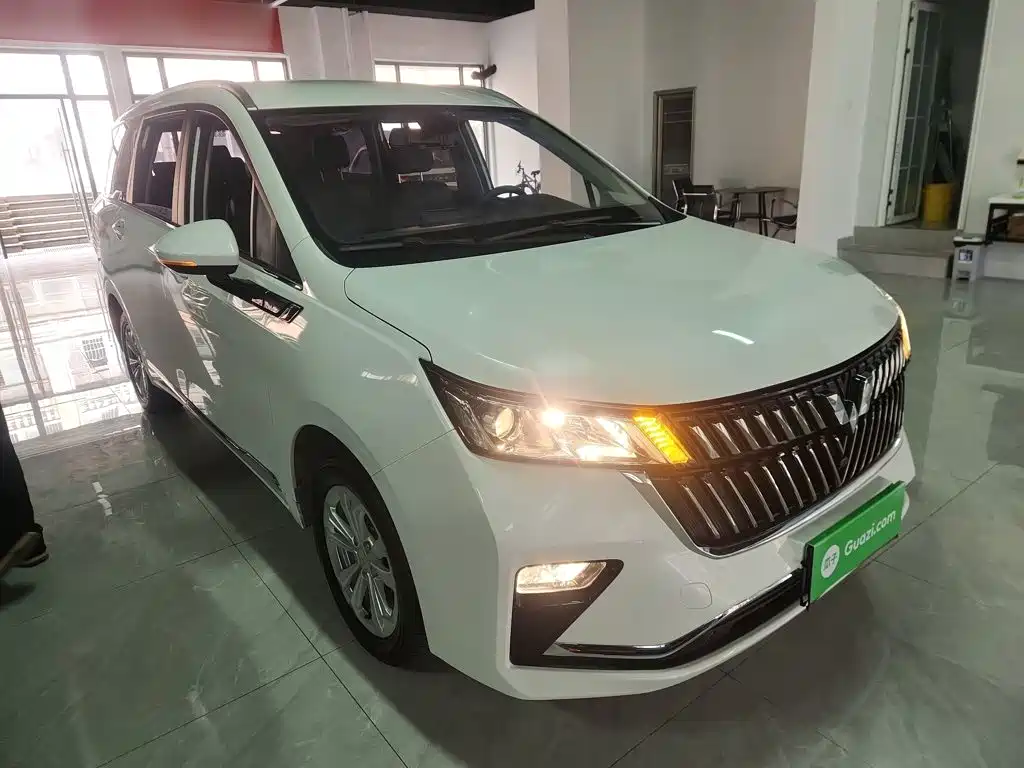 Wuling Jiachen — фото 23