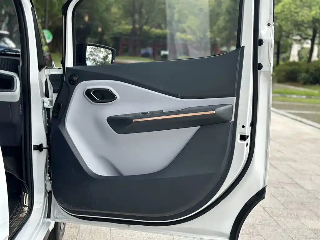 Wuling Nano EV — фото 14