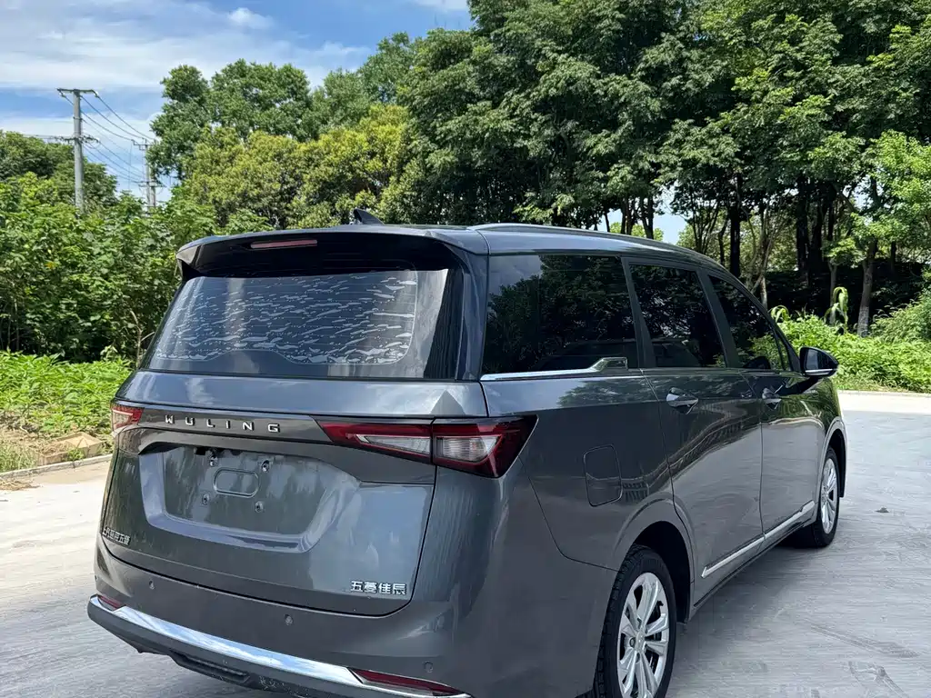 Wuling Jiachen — фото 4