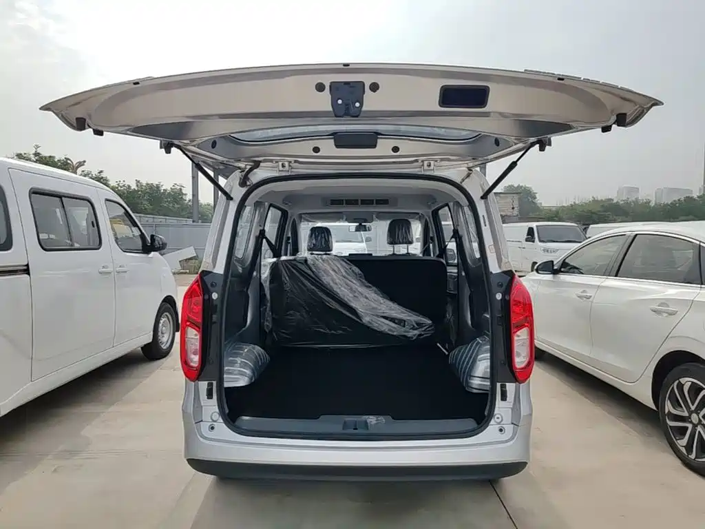 Wuling Hongguang EV — фото 19