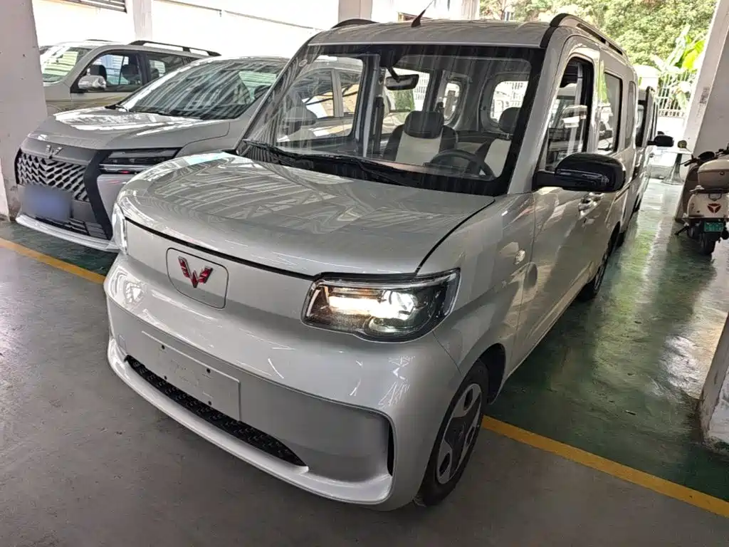 Wuling Zhiguang EV — фото 2