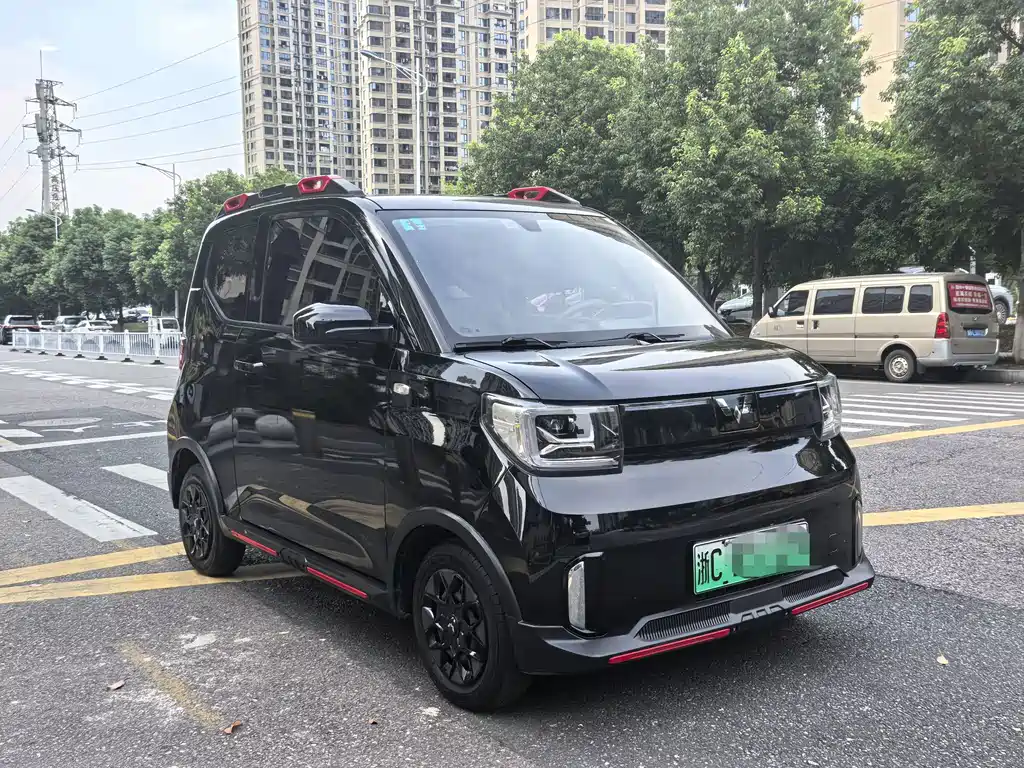 Wuling MINIEV — фото 3