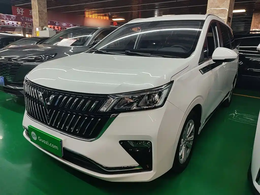 Wuling Jiachen — фото 2
