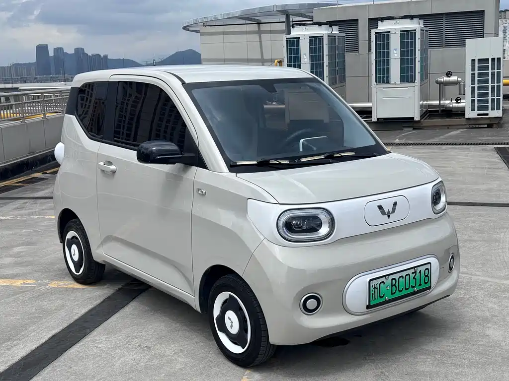 Wuling MINIEV — фото 3
